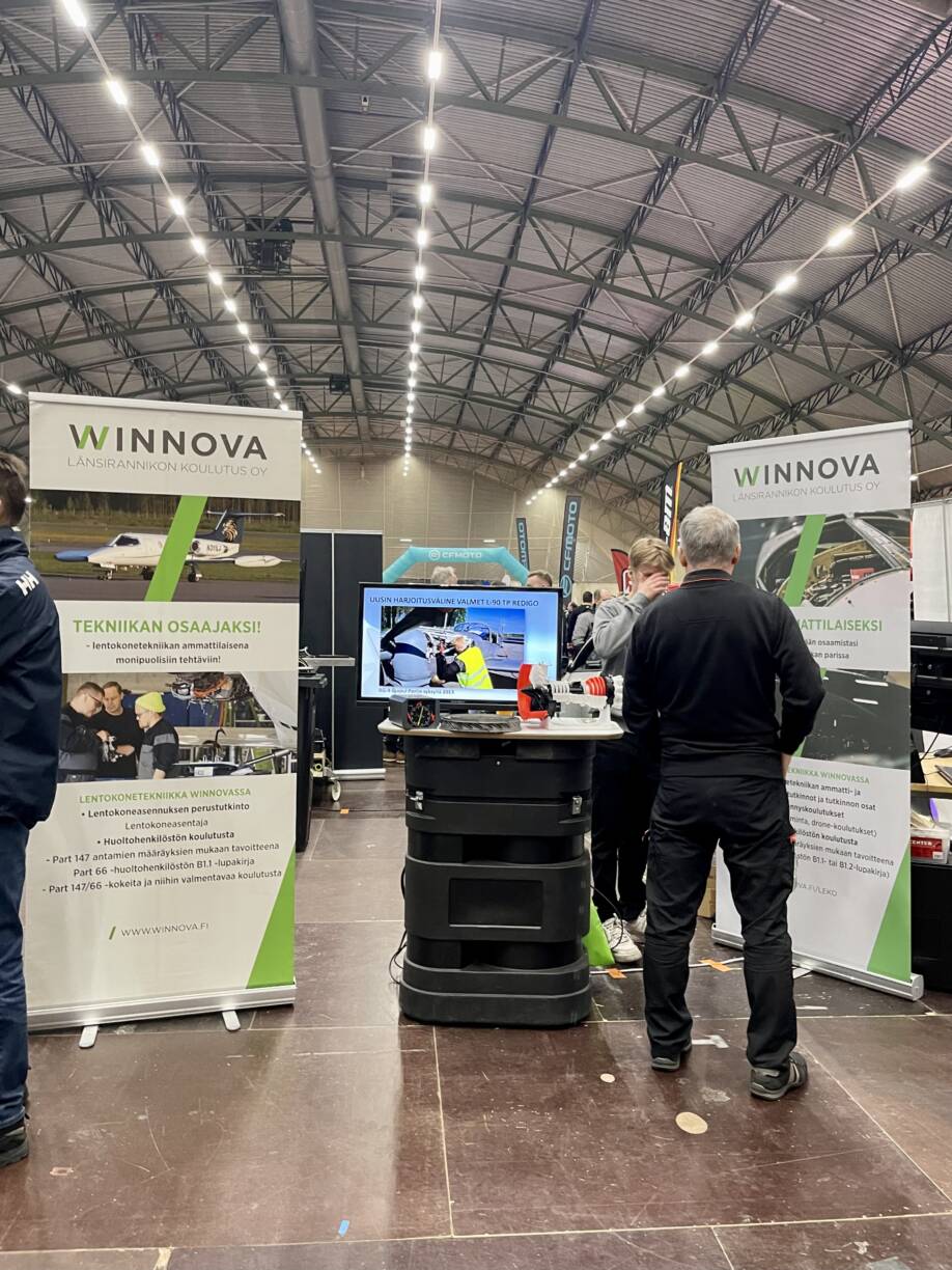 WinNovan esittelypiste MotorShow:ssa.